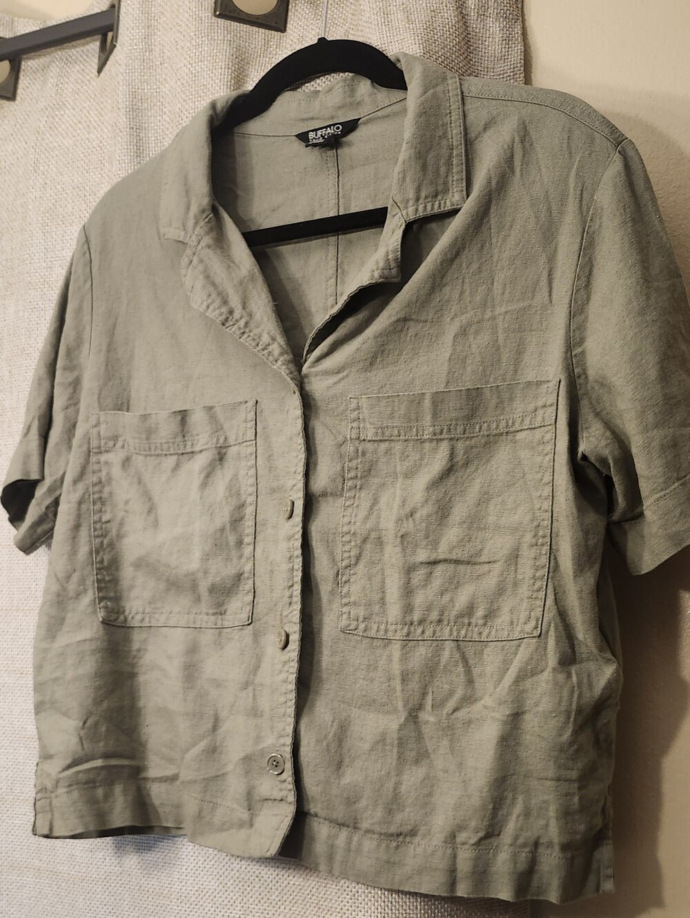 Buffalo David Bitton Short-Sleeve Button-Front Shirt in Sage Green